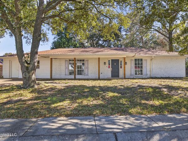 3306 Nottingham Road, Ocean Springs, MS 39564