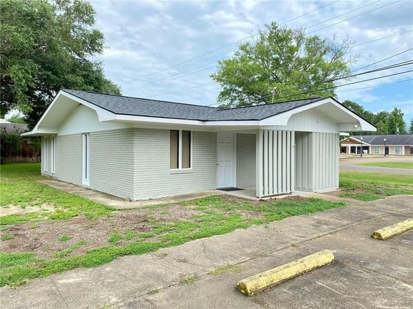 200 N 15TH Street, Oakdale, LA 71463