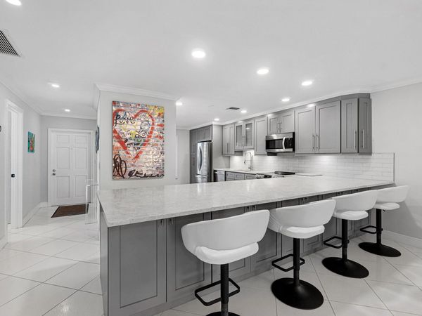 1321 NW 19th Terrace, Unit 104, Delray Beach, FL 33445