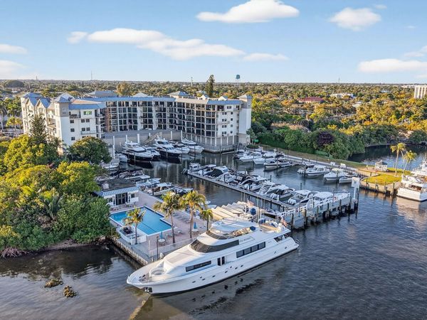 1035 S Federal Highway, Unit 402, Delray Beach, FL 33483