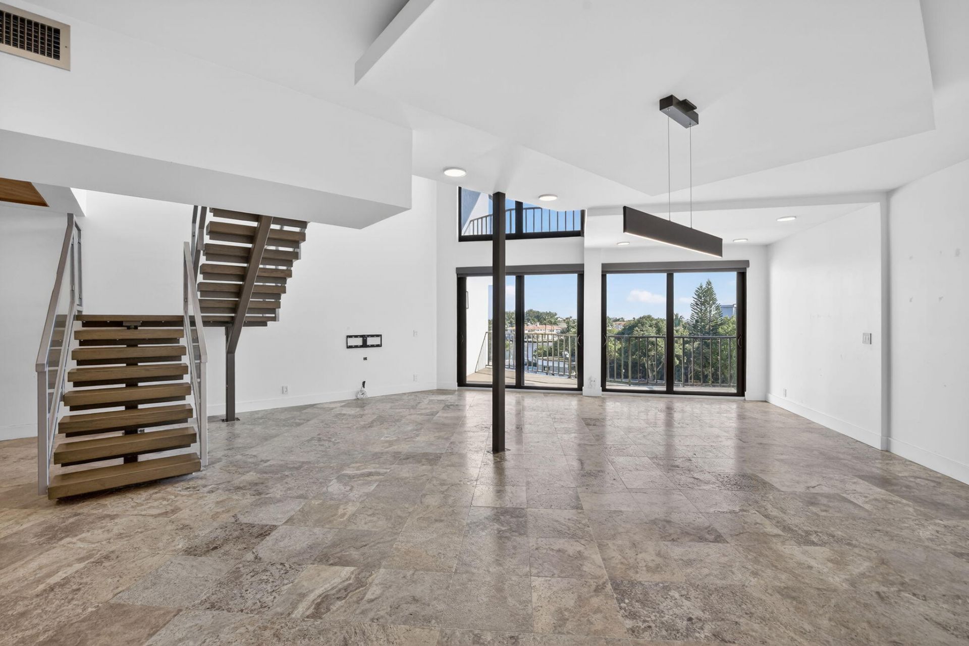 1035 S Federal Highway, Unit 402, Delray Beach, FL 33483 Photo