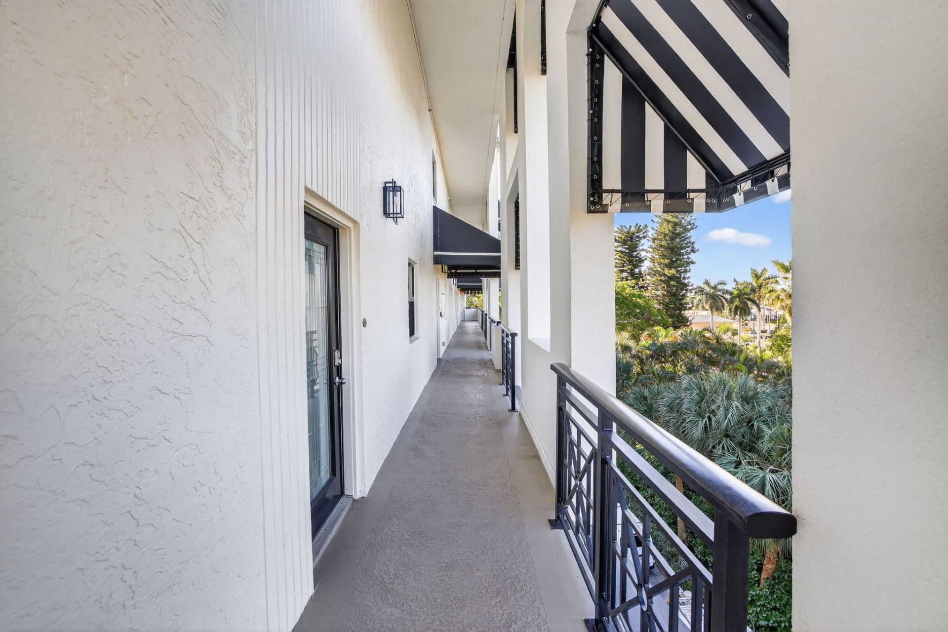 1035 S Federal Highway, Unit 402, Delray Beach, FL 33483 Photo