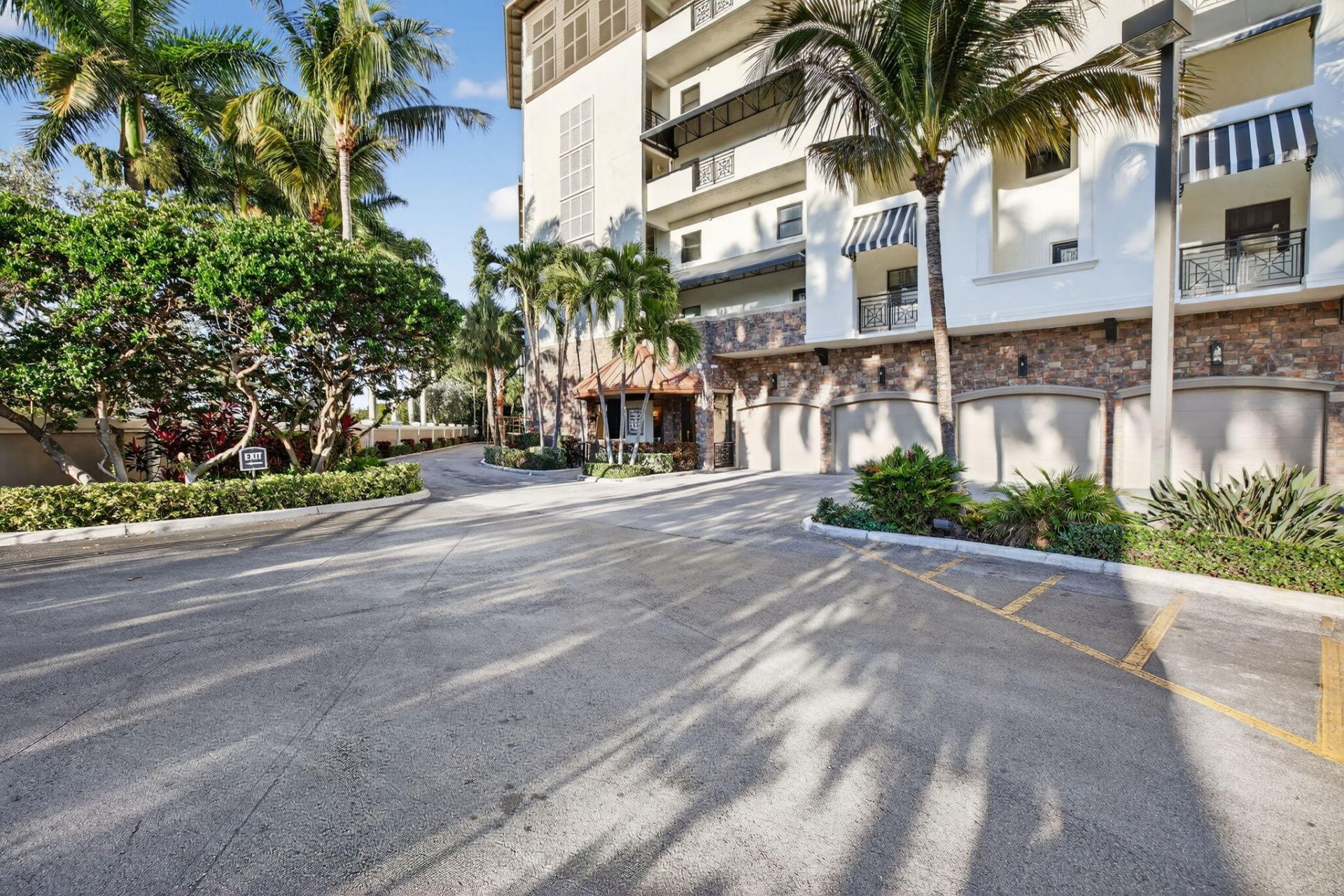 1035 S Federal Highway, Unit 402, Delray Beach, FL 33483 Photo