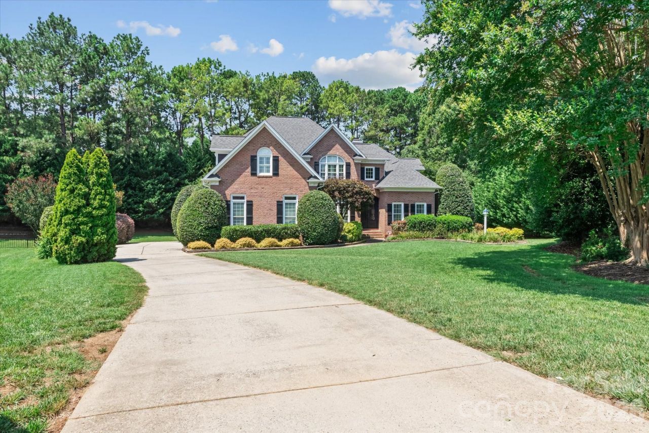 18800 Boundary Oaks Court, Davidson, NC 28036 Main Photo