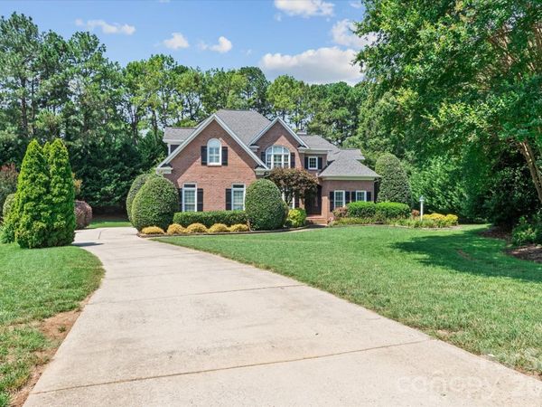 18800 Boundary Oaks Court, Davidson, NC 28036