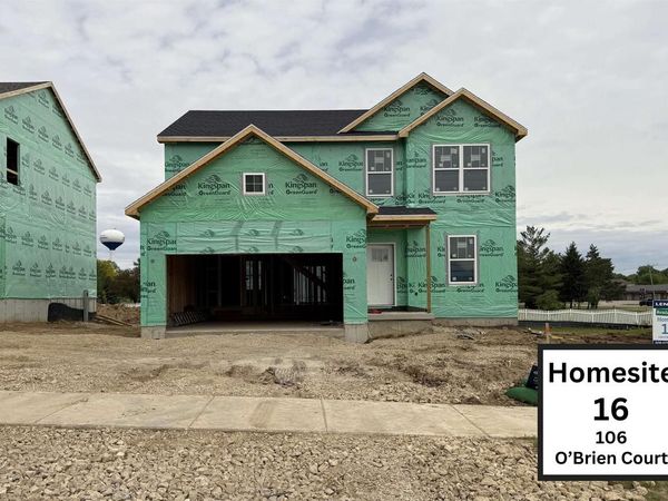 106 O'Brien Court, Unit 16, Columbus, WI 53925