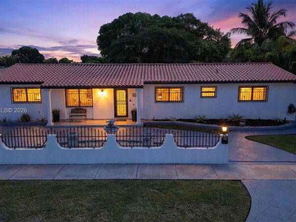 9410 SW 42nd St, Miami, FL 33165