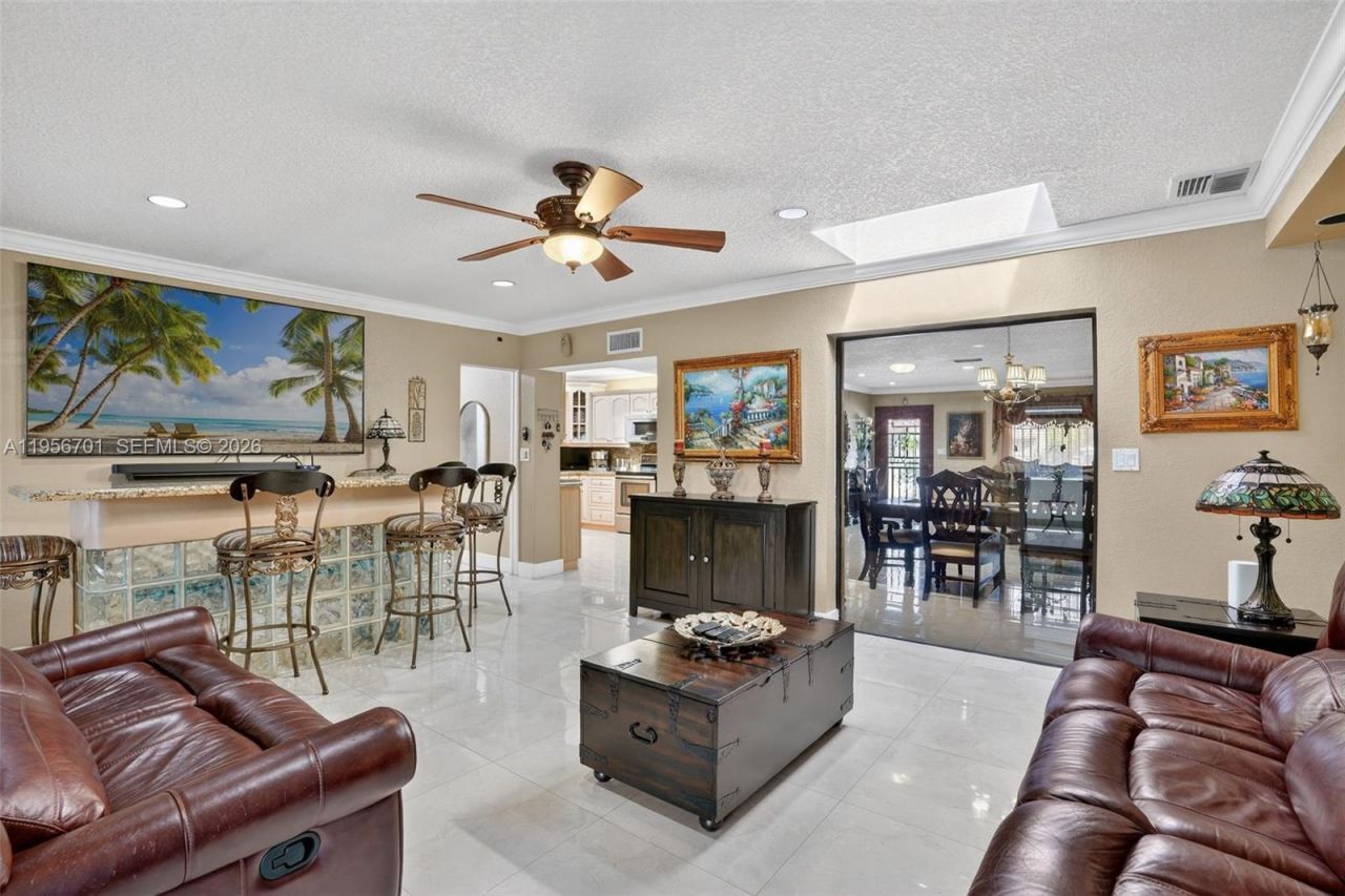 9410 SW 42nd St, Miami, FL 33165 Photo