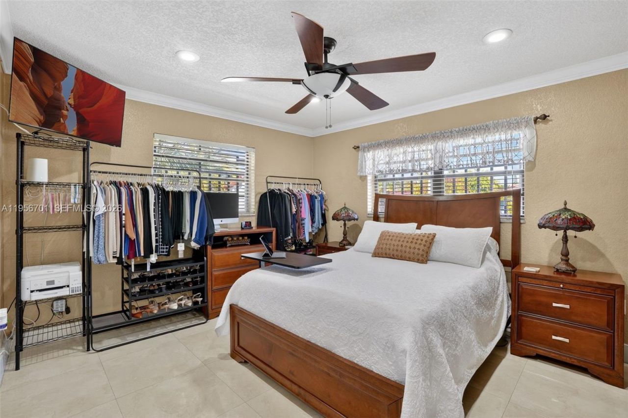 9410 SW 42nd St, Miami, FL 33165 Photo