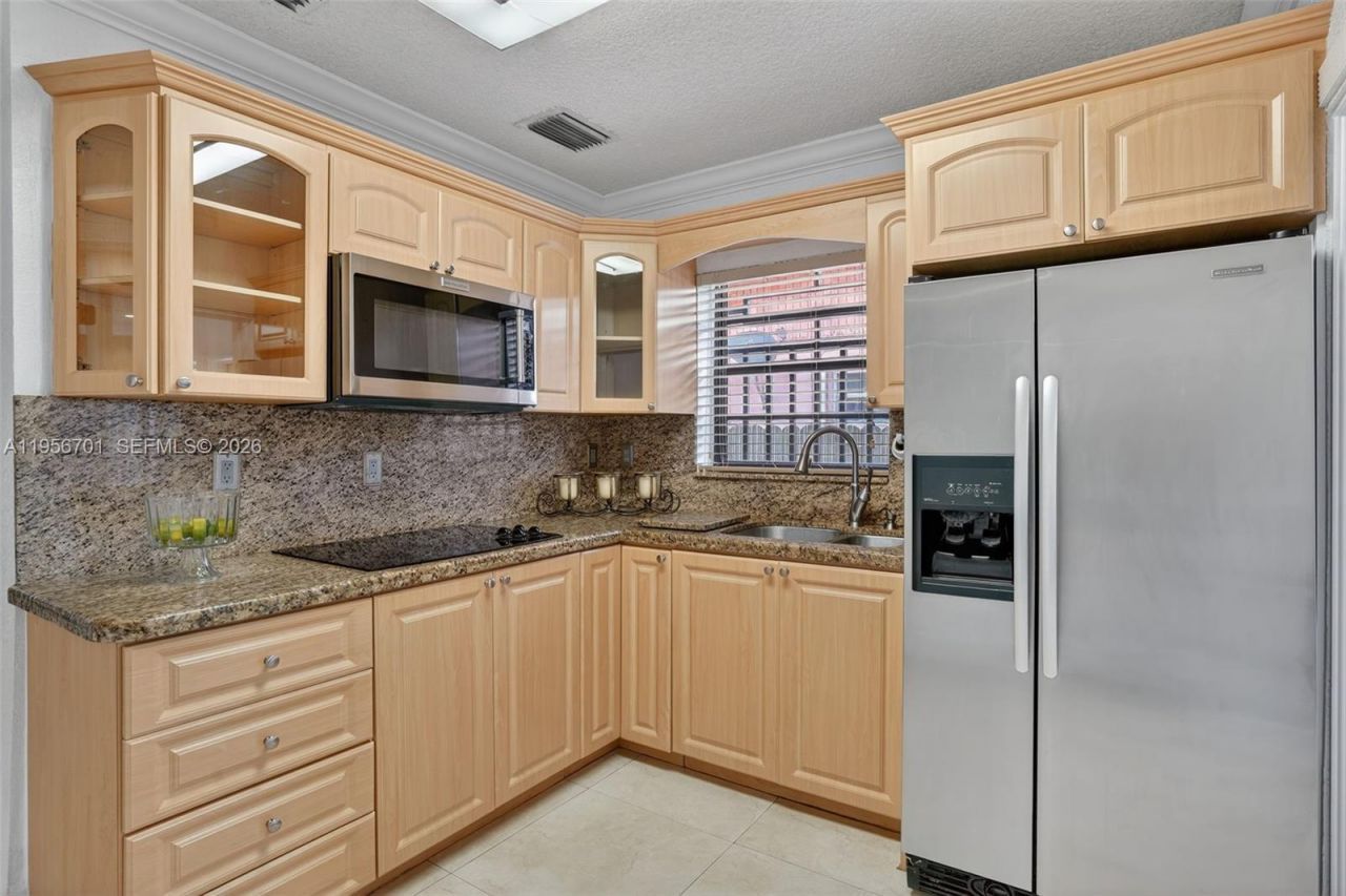 9410 SW 42nd St, Miami, FL 33165 Photo