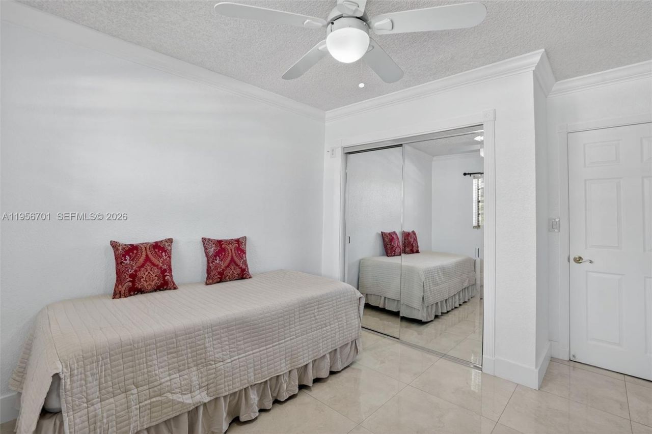 9410 SW 42nd St, Miami, FL 33165 Photo