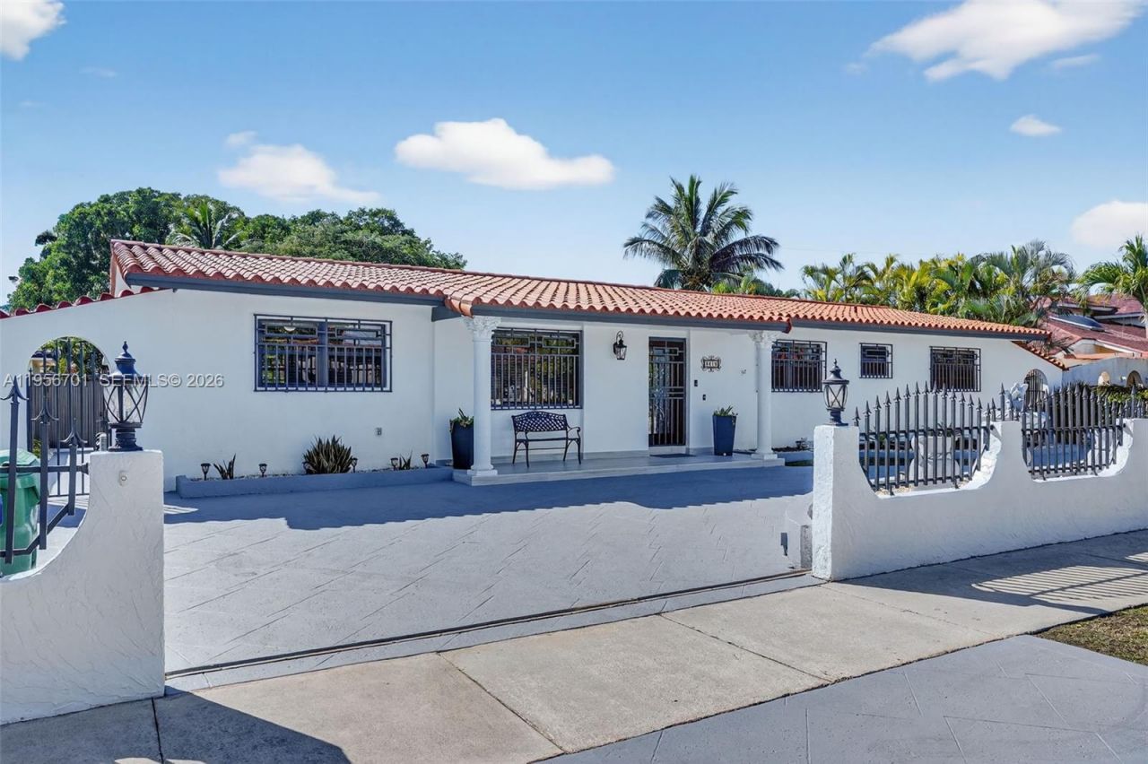 9410 SW 42nd St, Miami, FL 33165 Photo