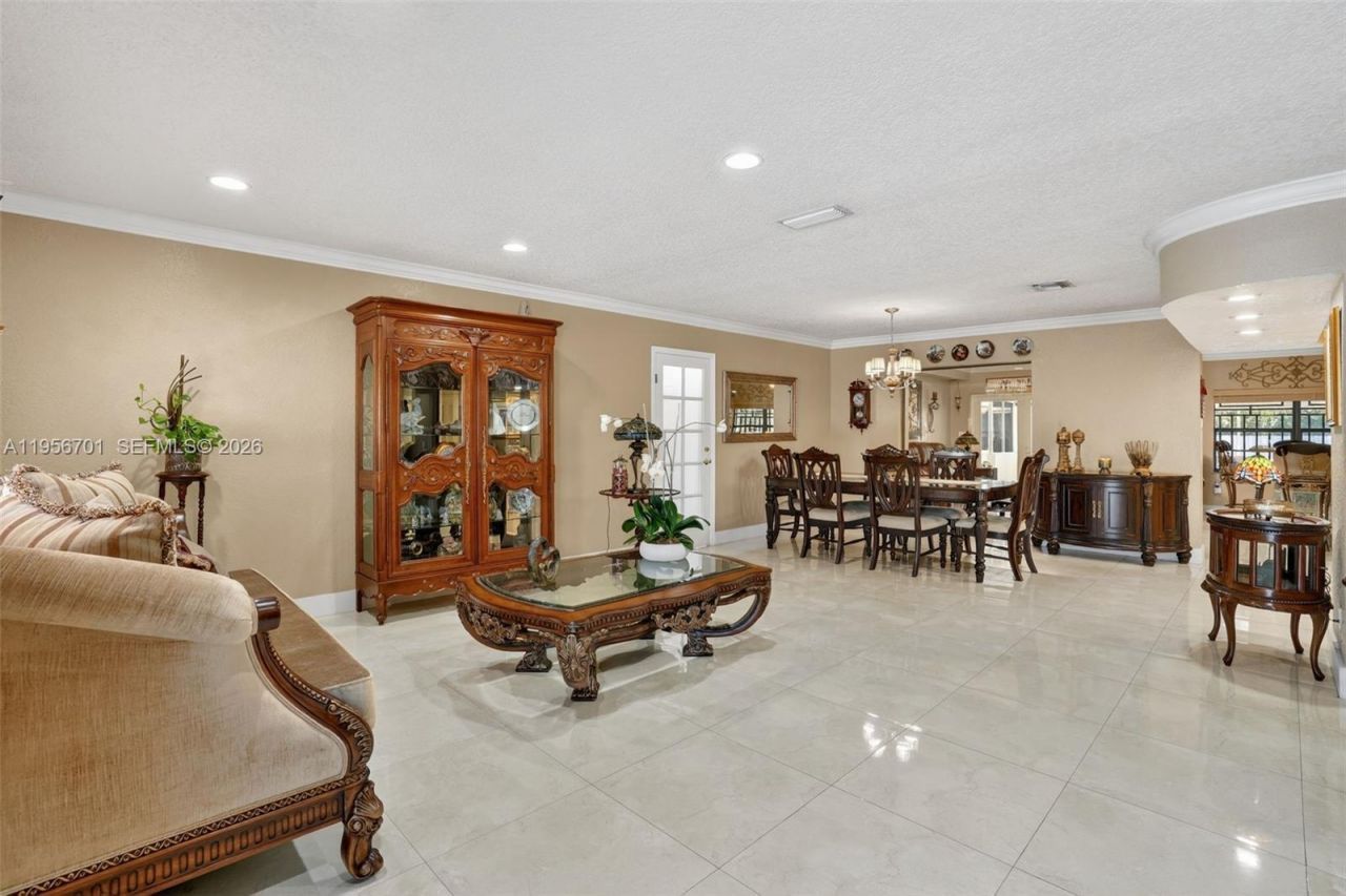 9410 SW 42nd St, Miami, FL 33165 Photo