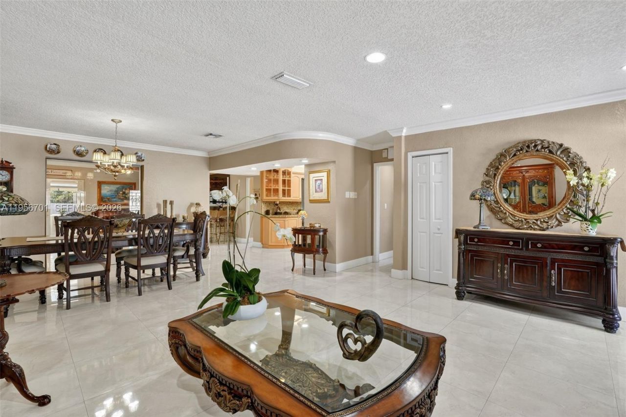 9410 SW 42nd St, Miami, FL 33165 Photo