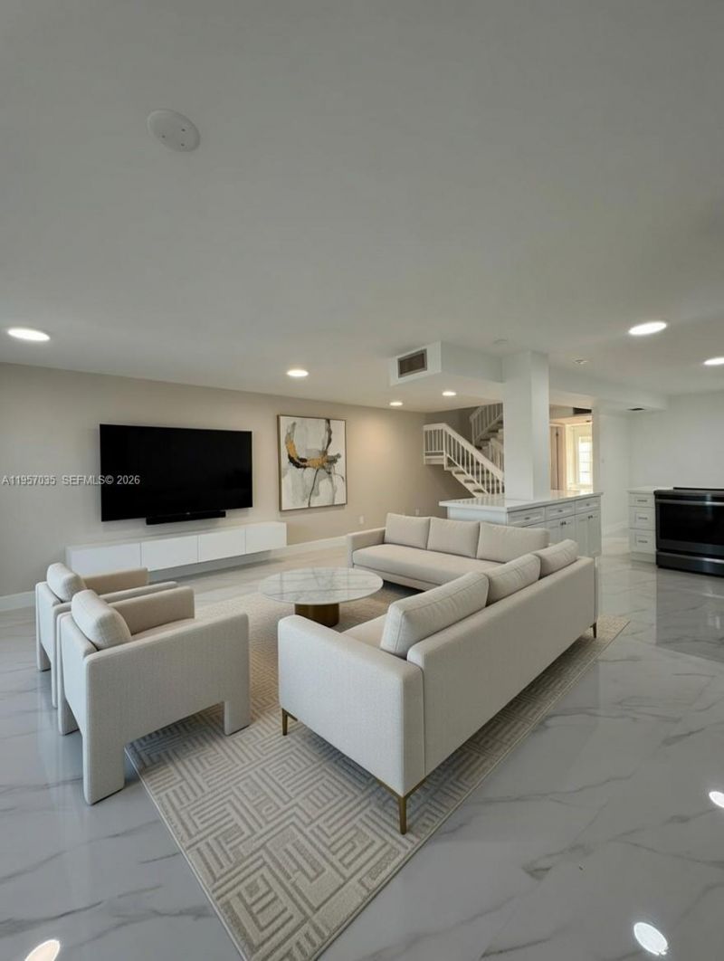 9719 N New River Canal Rd, Unit 308, Plantation, FL 33324 Photo