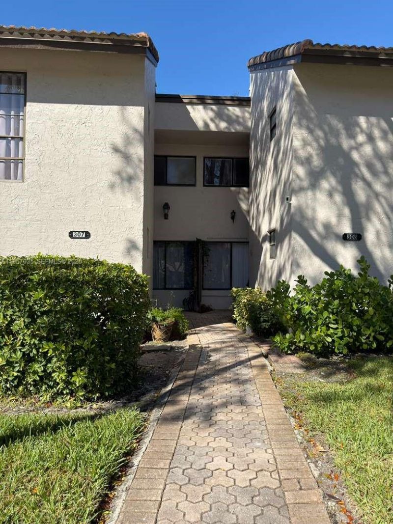 9719 N New River Canal Rd, Unit 308, Plantation, FL 33324 Photo