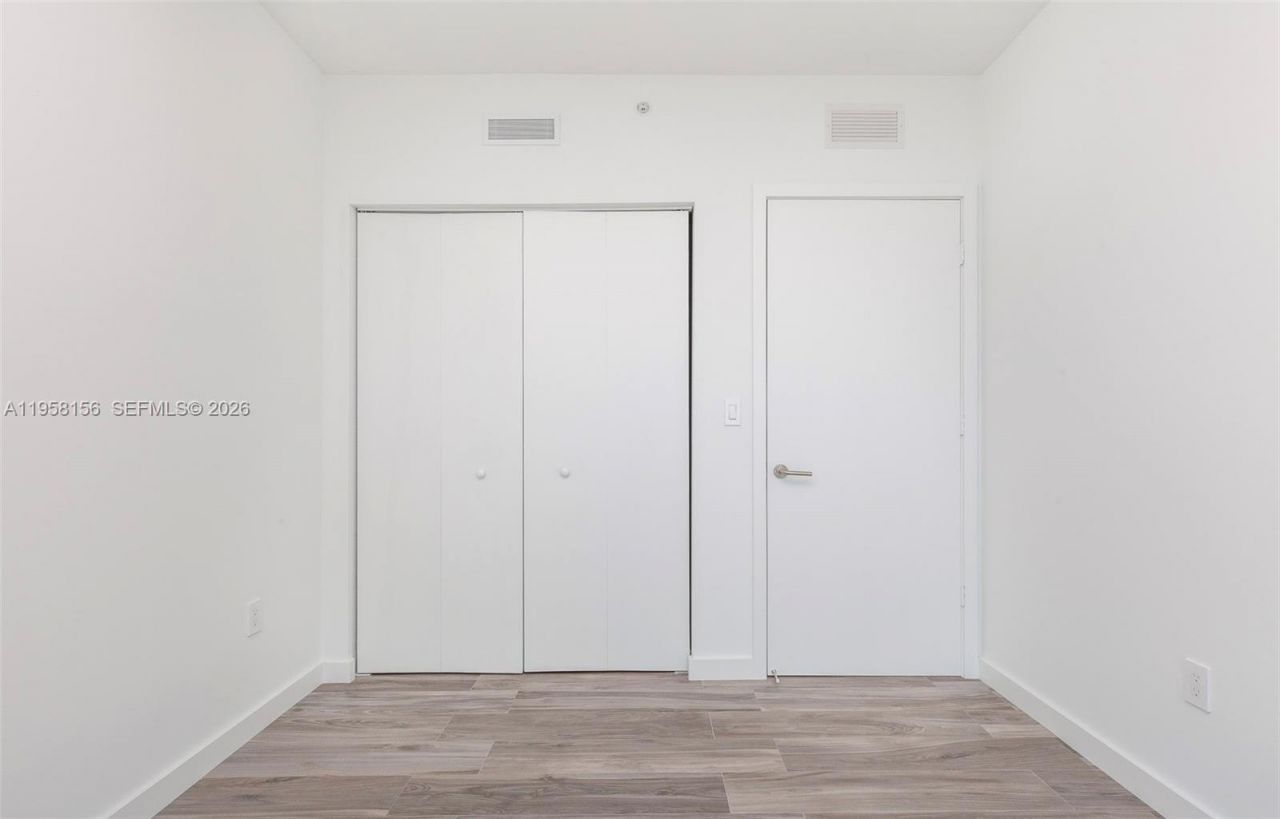 1300 S Miami Ave, Unit 4505, Miami, FL 33130 Photo