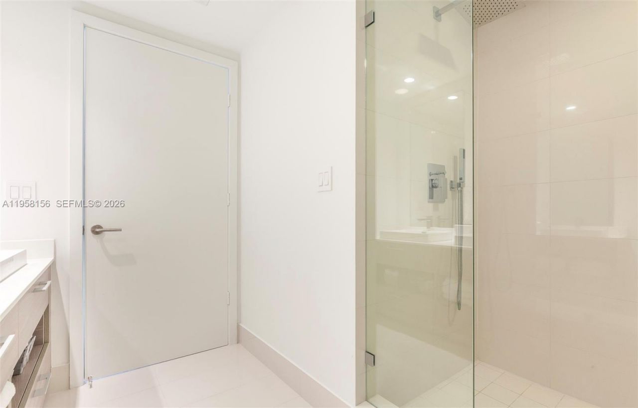 1300 S Miami Ave, Unit 4505, Miami, FL 33130 Photo