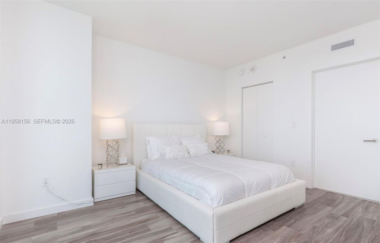 1300 S Miami Ave, Unit 4505, Miami, FL 33130 Photo