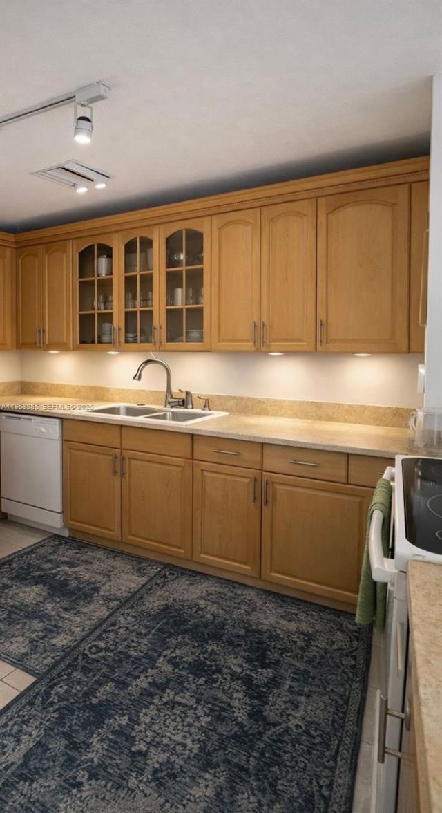 880 NE 69th St, Unit 2N, Miami, FL 33138 Photo