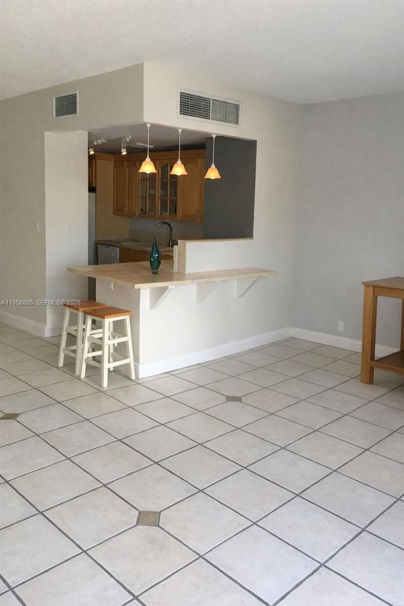 880 NE 69th St, Unit 2N, Miami, FL 33138 Photo