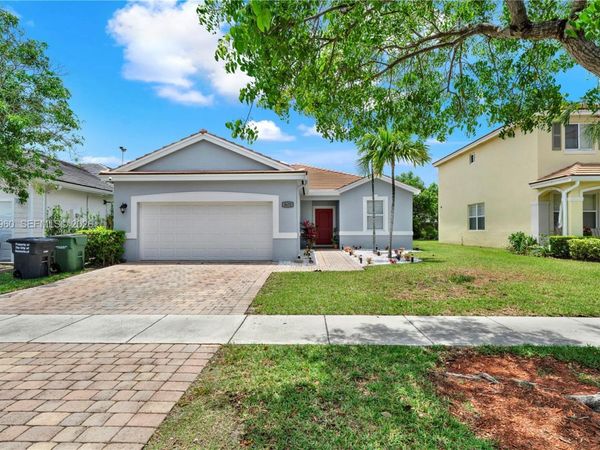 3472 NE 2nd St, Homestead, FL 33033