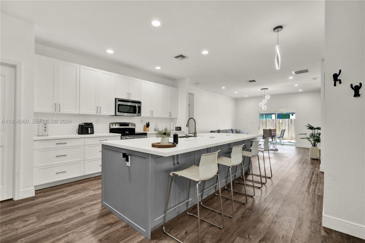 3472 NE 2nd St, Homestead, FL 33033 Photo