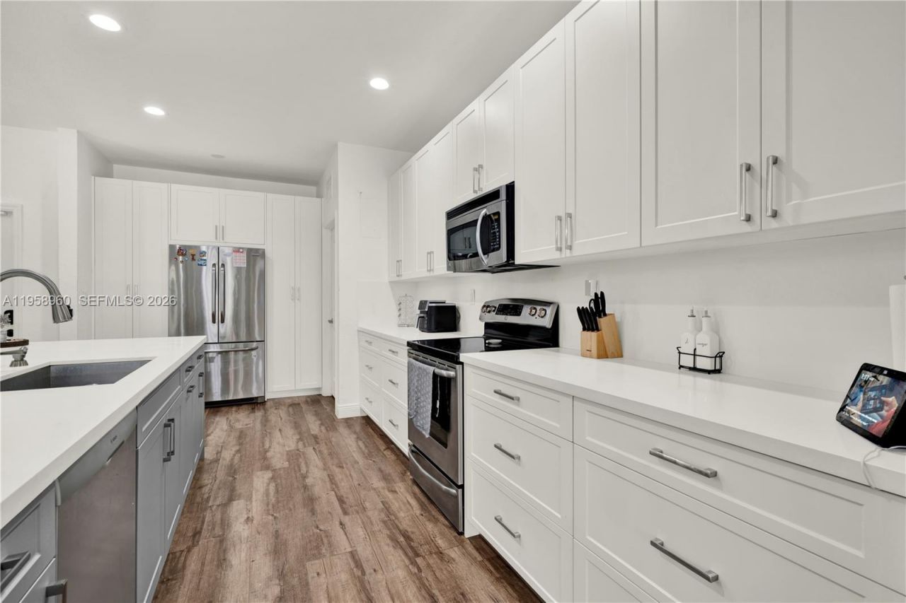 3472 NE 2nd St, Homestead, FL 33033 Photo