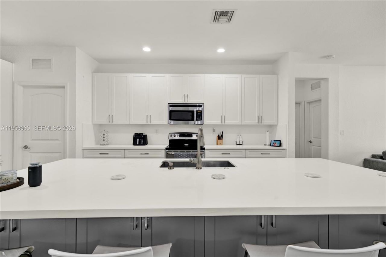 3472 NE 2nd St, Homestead, FL 33033 Photo