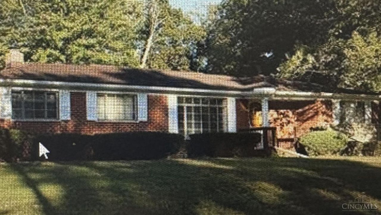 1134 Berdova Drive, Milford, OH 45150 Main Photo