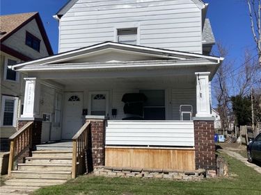 3322 Daisy Avenue, Cleveland, OH 44109