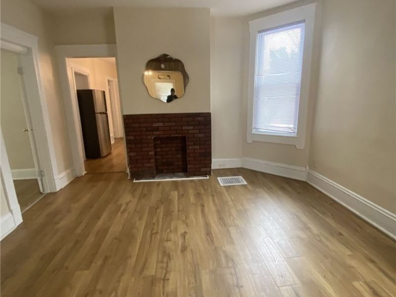 3322 Daisy Avenue, Cleveland, OH 44109 Photo 3