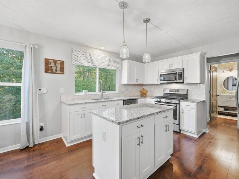 1918 Grovepointe Drive, Florence, KY 41042 Photo 6