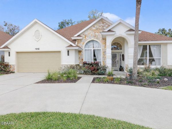 9 Lionshead Drive, Ormond Beach, FL 32174