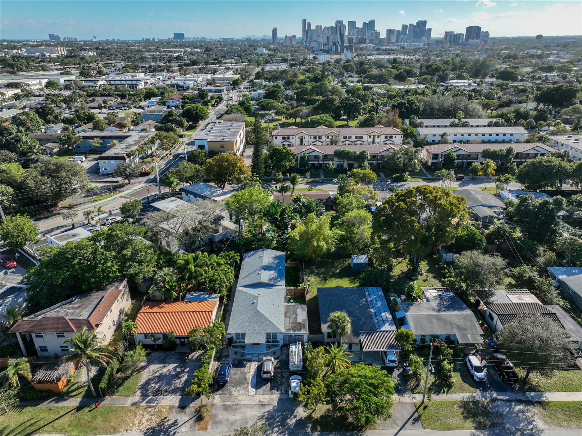 704 NE 14th Pl, Fort Lauderdale, FL 33304 Photo