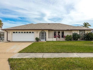 1719 W BLUEWATER TERRACE, NORTH FORT MYERS, FL 33903