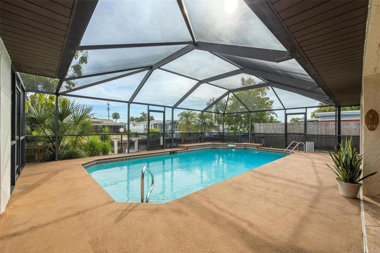 1719 W Bluewater Terrace, North Fort Myers, FL 33903 Photo