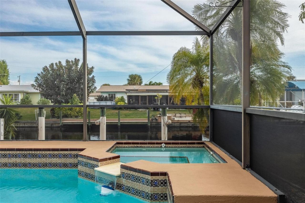 1719 W Bluewater Terrace, North Fort Myers, FL 33903 Photo