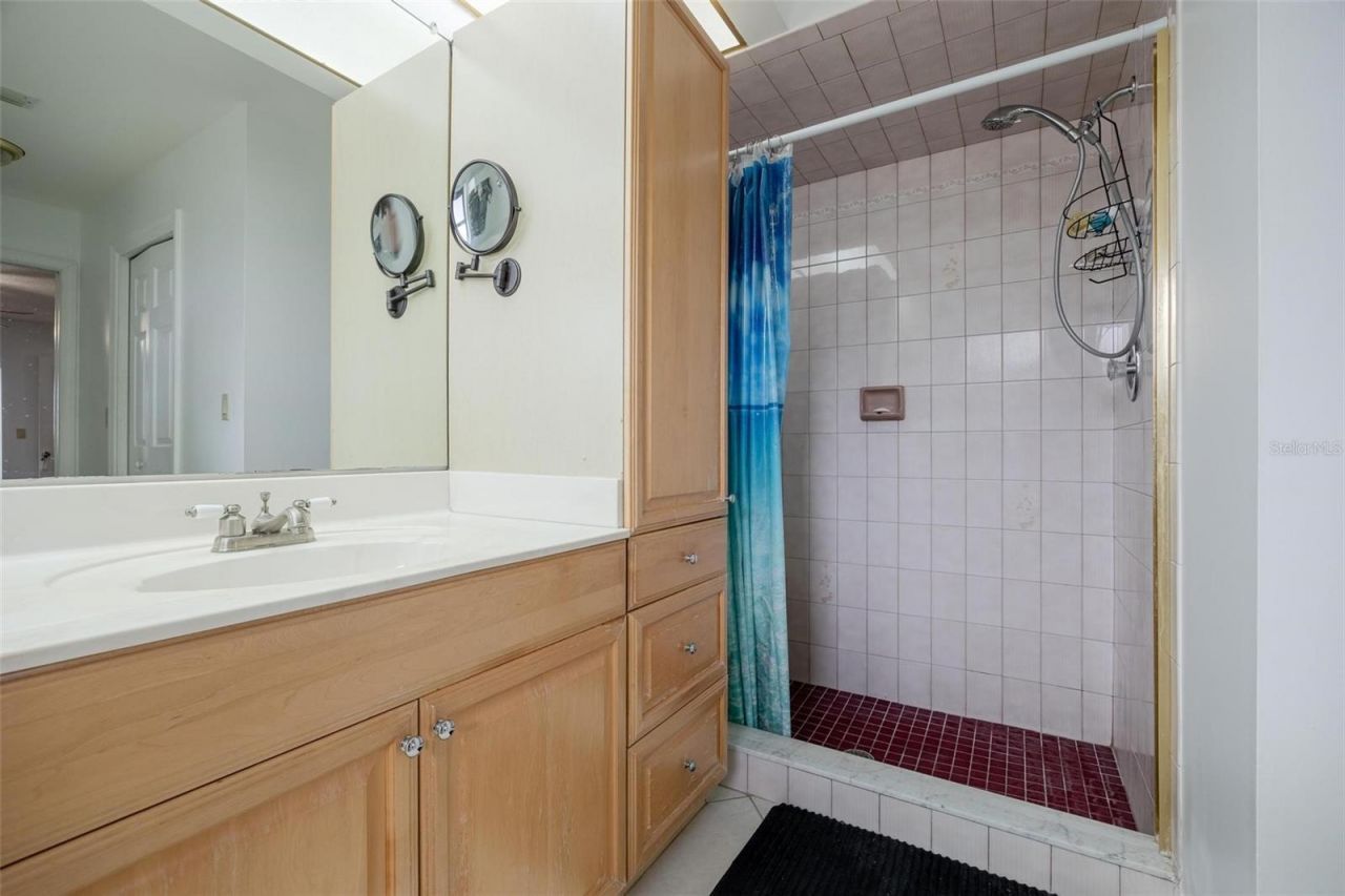 1719 W Bluewater Terrace, North Fort Myers, FL 33903 Photo