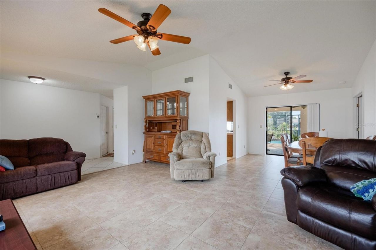 1719 W Bluewater Terrace, North Fort Myers, FL 33903 Photo