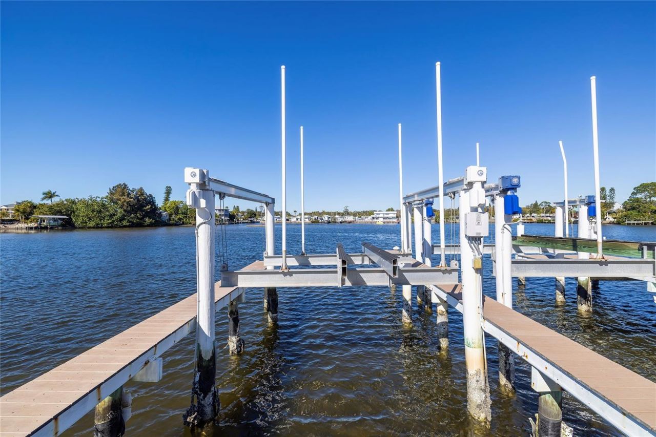 1745 Oyster Point Way, Palm Harbor, FL 34683 Photo