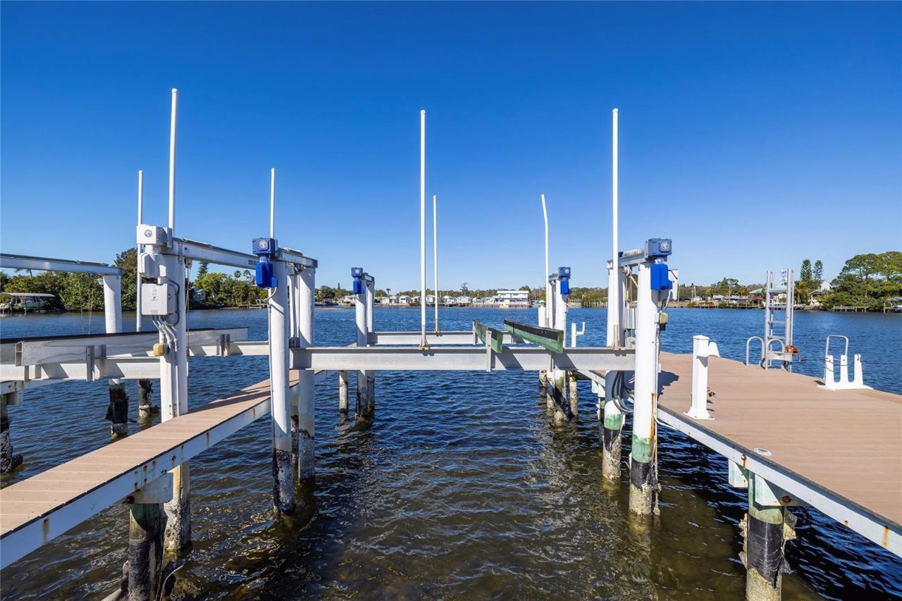 1745 Oyster Point Way, Palm Harbor, FL 34683 Photo