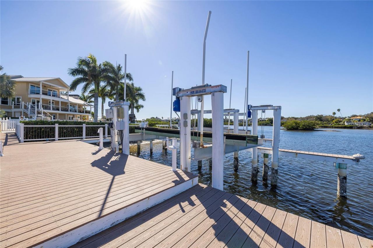 1745 Oyster Point Way, Palm Harbor, FL 34683 Photo