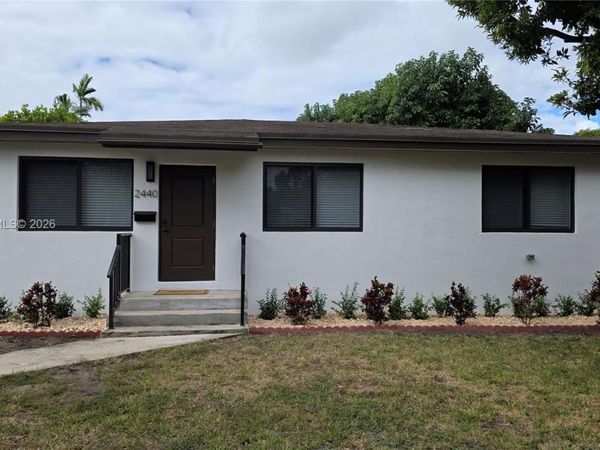 2440 SW 64th Ave, Miami, FL 33155