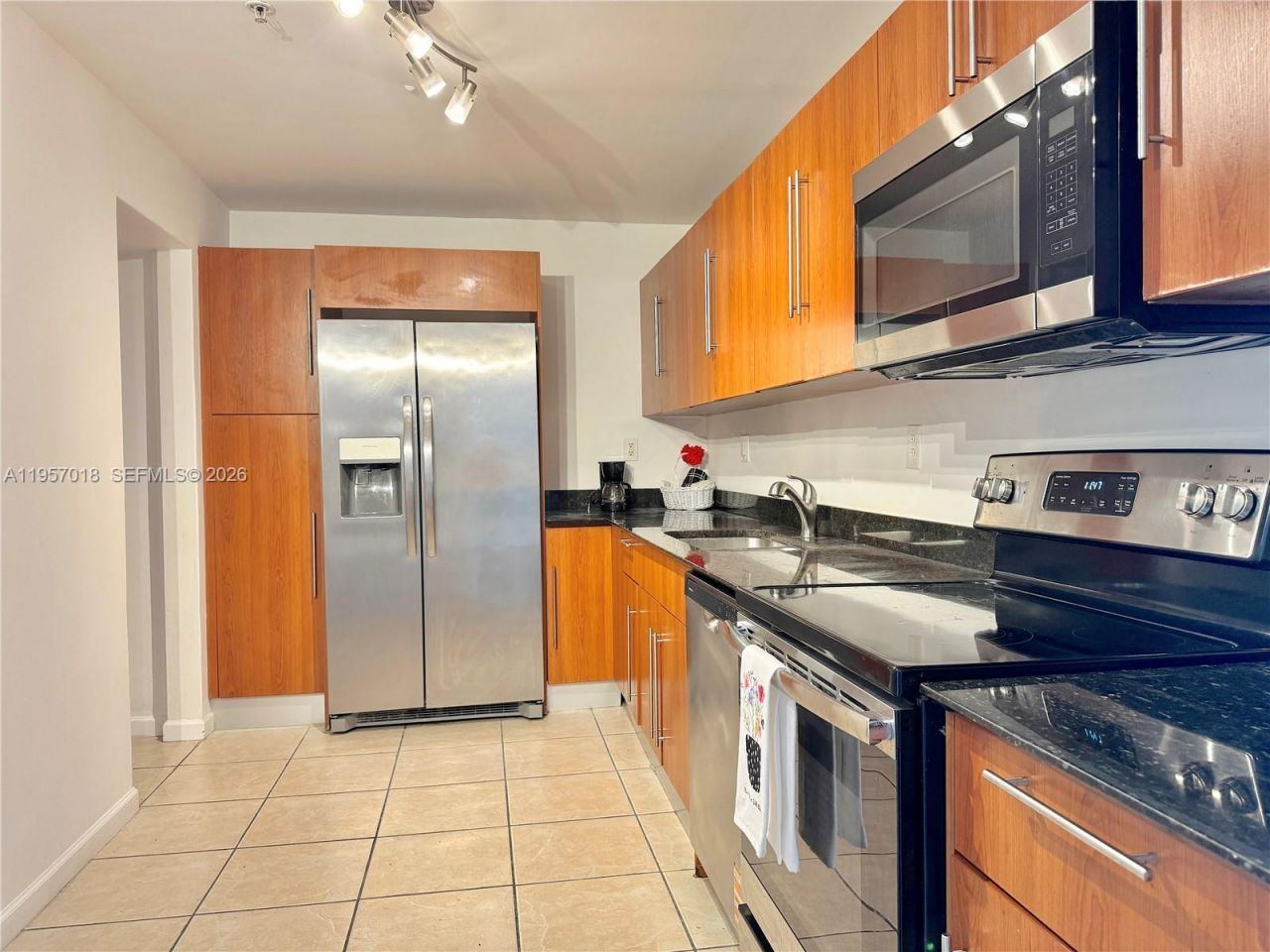 3000 S Ocean Dr , Unit 1006, Hollywood, FL 33019 Photo