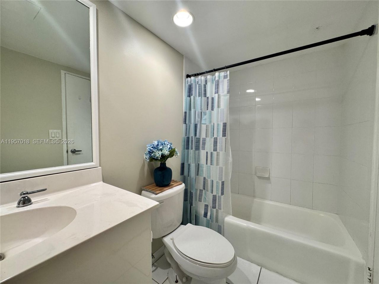 3000 S Ocean Dr, Unit 1006, Hollywood, FL 33019 Photo