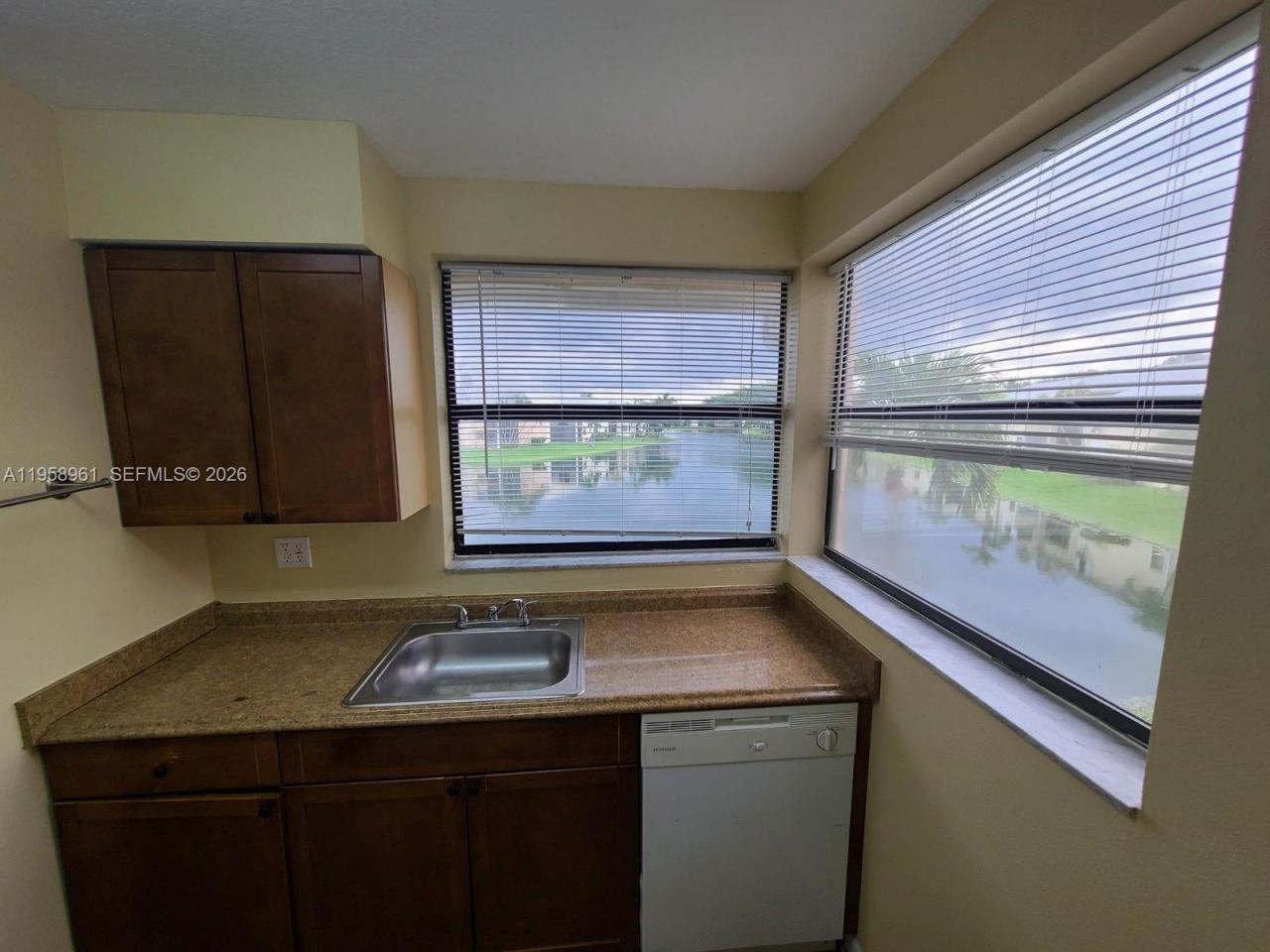 1002 Adams Ave, Unit 1002D, Homestead, FL 33034 Photo