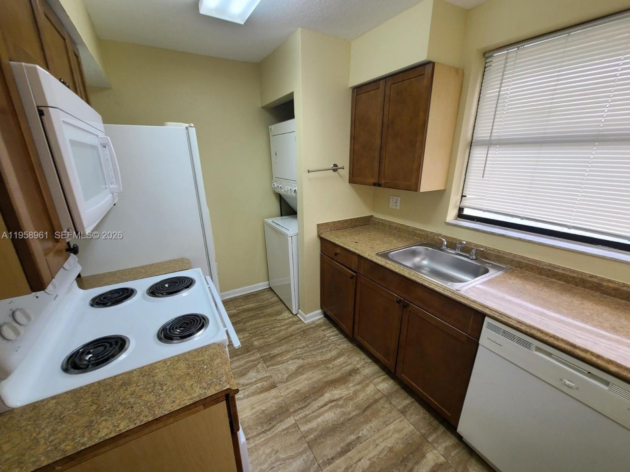 1002 Adams Ave, Unit 1002D, Homestead, FL 33034 Photo