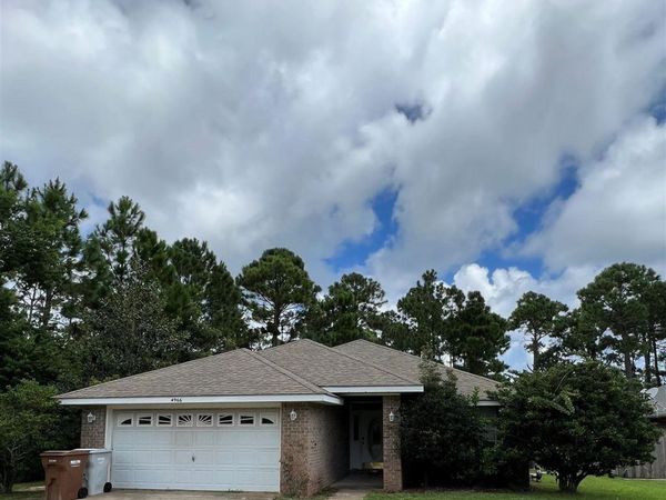 4966 Berkeley Forest Blvd, Gulf Breeze, FL 32563