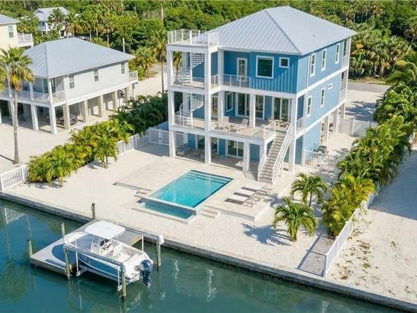 168 Chapel ST, FORT MYERS BEACH, FL 33931